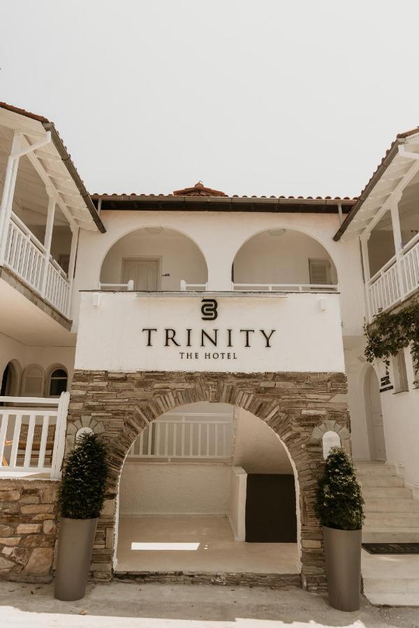 Trinity The Hotel Amoliani Exteriör bild